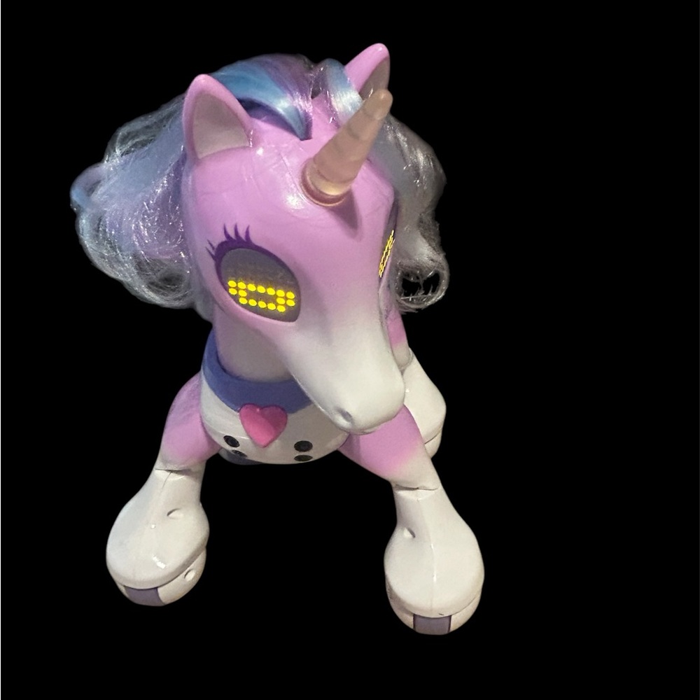Interactive Unicorn used works comes with a carrot to “feed” sounds battery req